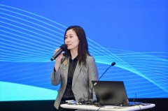 <b>分享了鞭策全球教育管理系统转型的理论取实践</b>